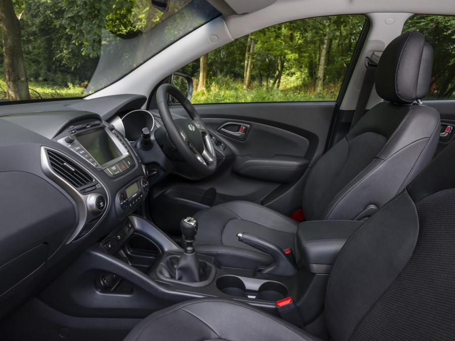  Hyundai ix35 2013 года  (UK) (фото 93 из 93)